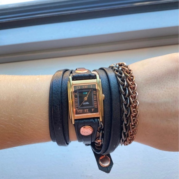 La Mer: Rose Gold-Plated Wrap Watch - Picture 2 of 7